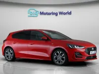 Used Ford Focus ST-Line 125 HP (91 kW) 2023 Red Hatchback
