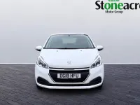 Used Peugeot 208 Active 82 HP (60 kW) 2018 White Hatchback