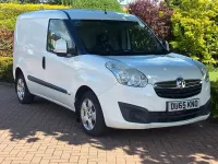 Używany Vauxhall Combo Sportive 90 KM (66 kW) 2015 Biały Minivan