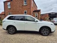 Used Mitsubishi Outlander 2014 White SUV