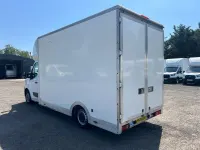 Used Renault Master Business 145 HP (106 kW) 2023 White MPV