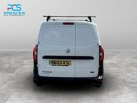 Usado Renault Kangoo 89 kW (122 CV) 2023 Blanco Monovolumen