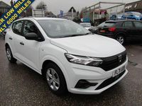Used Dacia Sandero Essentiel 65 HP (47 kW) 2021 White Hatchback