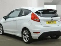 Used Ford Fiesta Zetec 2011 White Hatchback
