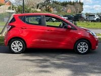 Used Hyundai i10 SE 87 HP (63 kW) 2018 Red Hatchback