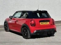 Używany Mini Cooper Hatch 134 KM (98 kW) 2023 Czerwony Hatchback