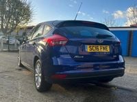 Used Ford Focus Titanium 125 HP (91 kW) 2016 Blue Hatchback