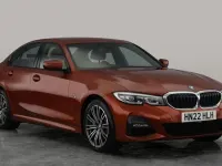 Usado BMW 330e M Sport 292 CV (214 kW) 2022 Naranja Berlina