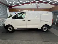 Used Vauxhall Vivaro S 100 HP (73 kW) 2022 White MPV