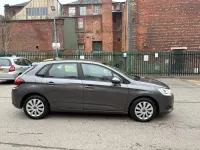Begagnad Citroën C4 PureTech 2016 Grå Halvkombi