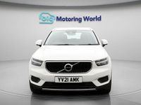 Used Volvo XC40 Momentum 197 HP (144 kW) 2021 White SUV