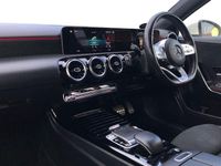 Used Mercedes A180 Executive 116 HP (85 kW) 2018 White Hatchback