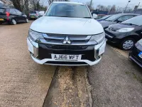 Usado Mitsubishi Outlander P-HEV 2017 Branco Carrinha