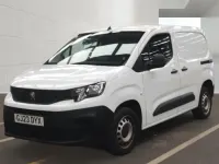 Used Peugeot Partner Premium 100 HP (73 kW) 2023 White MPV