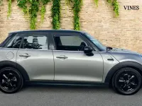 Used Mini Cooper Classic 134 HP (98 kW) 2018 Silver Hatchback