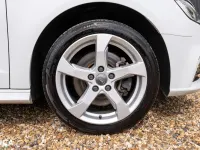 Begagnad Audi A3 Sportback e-tron Advanced 204 HK (150 kW) 2020 Vit Halvkombi