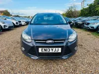 Begagnad Ford Focus Titanium 125 HK (91 kW) 2013 Grå Kombi