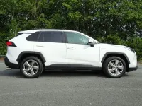 Used Toyota RAV4 Hybrid Design 222 HP (163 kW) 2020 White SUV