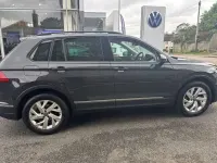 Second-hand VW Tiguan Life 150 CP (110 kW) 2023 Gri SUV