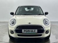 Used Mini Cooper Classic 136 HP (100 kW) 2019 White Hatchback