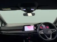 Begagnad VW Golf VIII GTD 200 HK (147 kW) 2023 Vit Halvkombi
