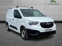 Used Vauxhall Combo Edition 75 HP (55 kW) 2021 White MPV