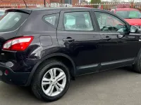 Używany Nissan Qashqai Acenta 110 KM (80 kW) 2012 Czarny SUV