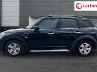 Begagnad Mini Cooper Classic 136 HK (100 kW) 2022 Blå Halvkombi