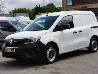 Usado Renault Kangoo 2023 Blanco Monovolumen