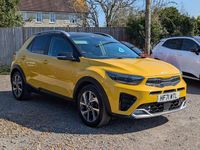 Used Kia Stonic GT-Line S 100 HP (73 kW) 2021 Yellow SUV