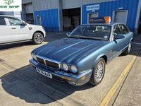 Second-hand Jaguar XJ R 1998 Berlinǎ