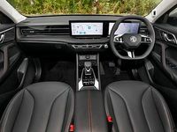 New MG HS Trophy 224 HP (164 kW) 2026 Red SUV