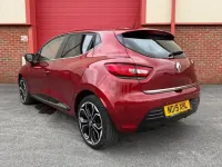 Used Renault Clio Iconic 90 HP (66 kW) 2019 Red Hatchback