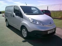 Used Nissan e-NV200 Tekna 80 kW (109 HP) 2015 Silver MPV