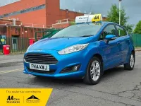 Usado Ford Fiesta Zetec 2014 Azul Citadino