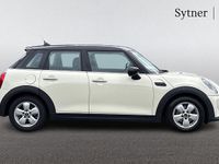 Used Mini Cooper Classic 134 HP (98 kW) 2021 White Hatchback