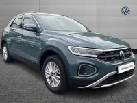 Used VW T-Roc Life 150 HP (110 kW) 2024 Blue SUV