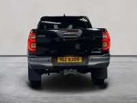 Begagnad Toyota HiLux 204 HK (150 kW) 2025 Svart Pickup