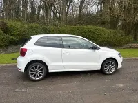 Used VW Polo Design 60 HP (44 kW) 2015 White Hatchback