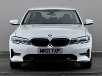 Used BMW 318 Sport Line 156 HP (114 kW) 2021 White Sedan
