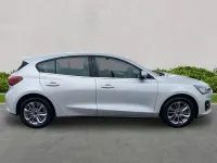 Begagnad Ford Focus Titanium 155 HK (114 kW) 2024 Silver Halvkombi