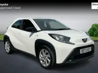 Used Toyota Aygo X PURE 72 HP (52 kW) 2023 White SUV