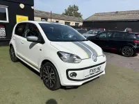 Used VW up! 75 HP (55 kW) 2015 White Hatchback