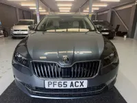 Usado Skoda Superb SE L Executive 150 CV (110 kW) 2016 Gris Familiar
