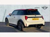 New Mini John Cooper Works 228 HP (167 kW) 2025 White Hatchback