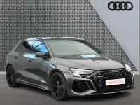 Usado Audi RS3 Sport 400 CV (294 kW) 2024 Gris Berlina