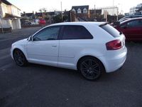 Used Audi A3 Black Edition 200 HP (147 kW) 2010 White Hatchback