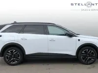 Second-hand Peugeot 5008 GT 134 CP (98 kW) 2025 Alb SUV