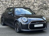 Begagnad Mini Cooper Exclusive 2024 Halvkombi