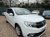 Begagnad Dacia Sandero Comfort 75 HK (55 kW) 2019 Vit Halvkombi